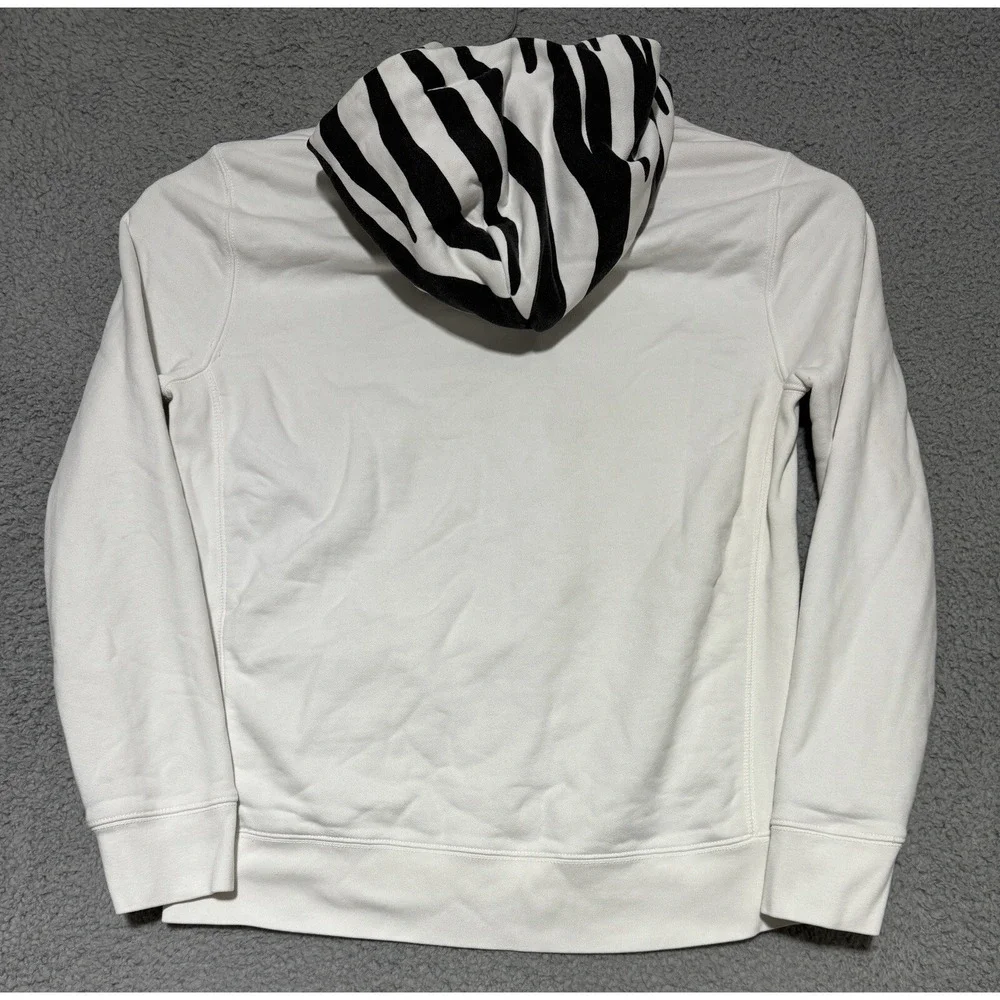 Levis Relaxed Fit Skate Graphic Pullover Hoodie in Zebra White Mens Medium